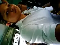 По-възрастните мъже в дърво