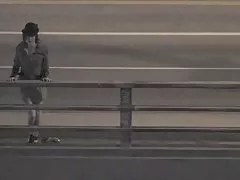 След часа чука и смучат