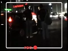 Азиатски milf в чорапогащи и мрежести чорапи