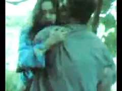 Тя просто безполезен от... не брат...