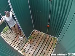 Тя има огромен clit