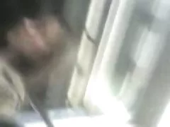 Жена с играчка