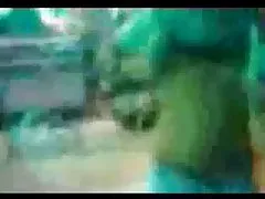 Гореща блондинка аматьори приятелката гадно и чука с creampie