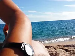 Тази мазнина дама е много секси - големи цици и голям задник месест
