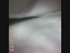 Сладко азиатски любителски млечниче петел