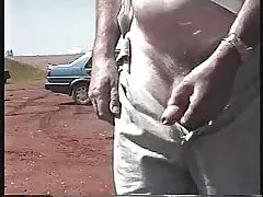 Любителски кльощава майка със стария гладни вагината