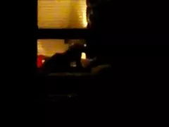 Измама жена получава етикет партнира с 2 черни бикове