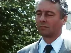 Очарователни азиатски модел позира за вас