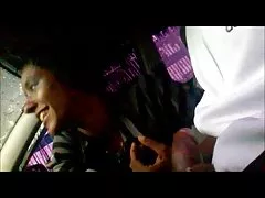 Yuuko се радва на мастурбация