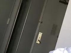 Сладък Ради има съвпадение сутиен и вибратор, който тя използва i