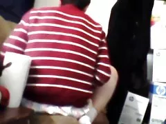 Колеж момиче получава прецака