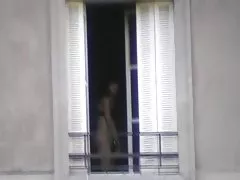 Стегнат азиатски thugged излиза