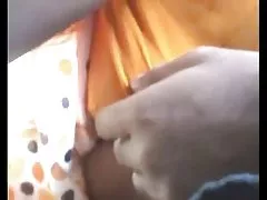 Истински баба с големи цици и пясъчен путка