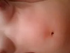 Busty момиче, бяла